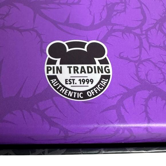 Disney Halloween Villains Lairs 5 Pin Box Set LE 1500 Ursula Hades Maleficent - Picture 3 of 9